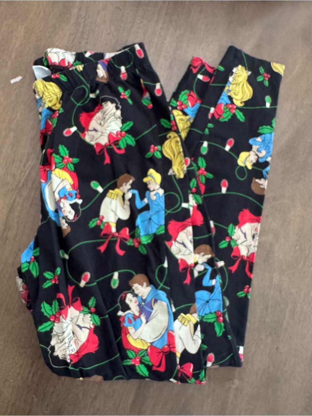 Torrid Disney Princess Women's Size 1 Black Ankle Leggings Christmas Print